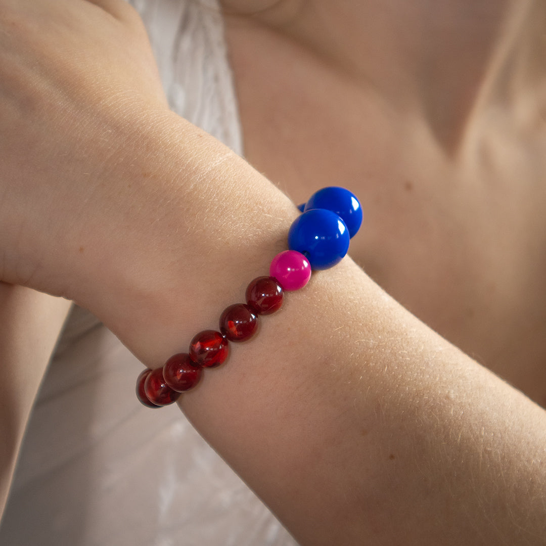Chunky Blue and Red Bead Stretch Bracelet