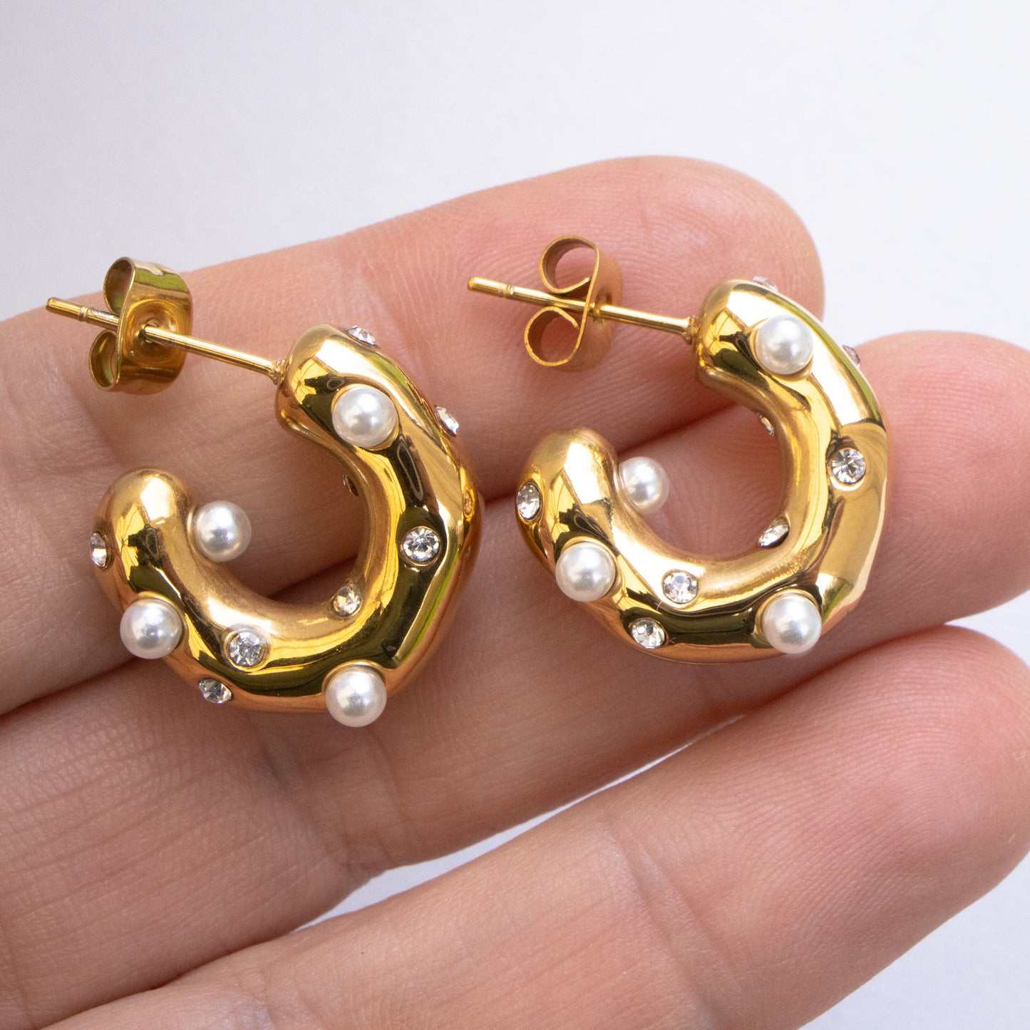 Non Tarnish Chunky Hoop Earrings Inlaid With Pearls