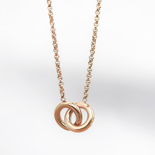 Non Tarnish Linked Rings Infinity Necklace