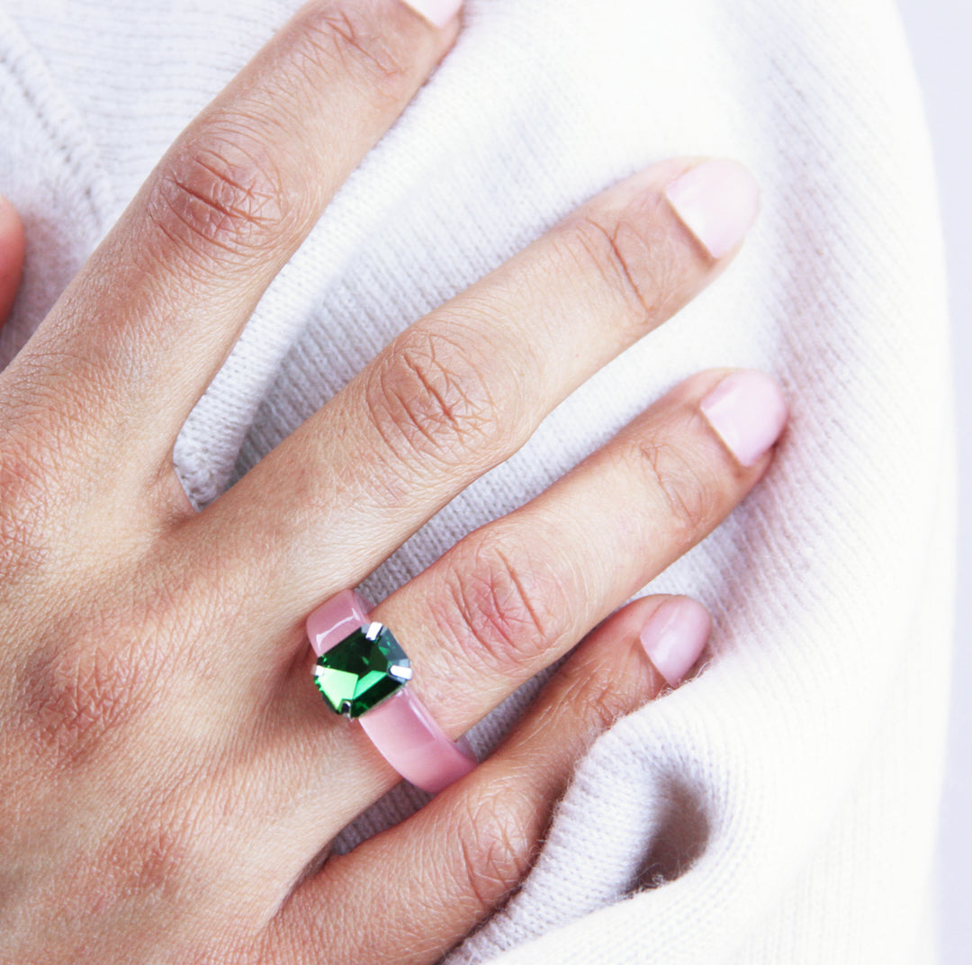 Pink Resin Ring With Green Rhinestone