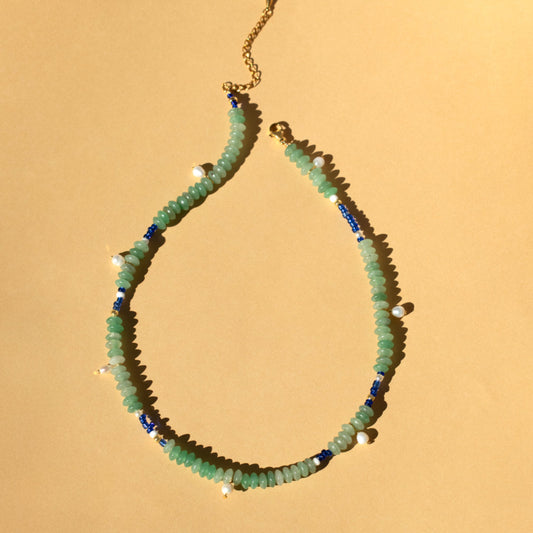 Green Gemstone Bead And Pearl Charms Necklace