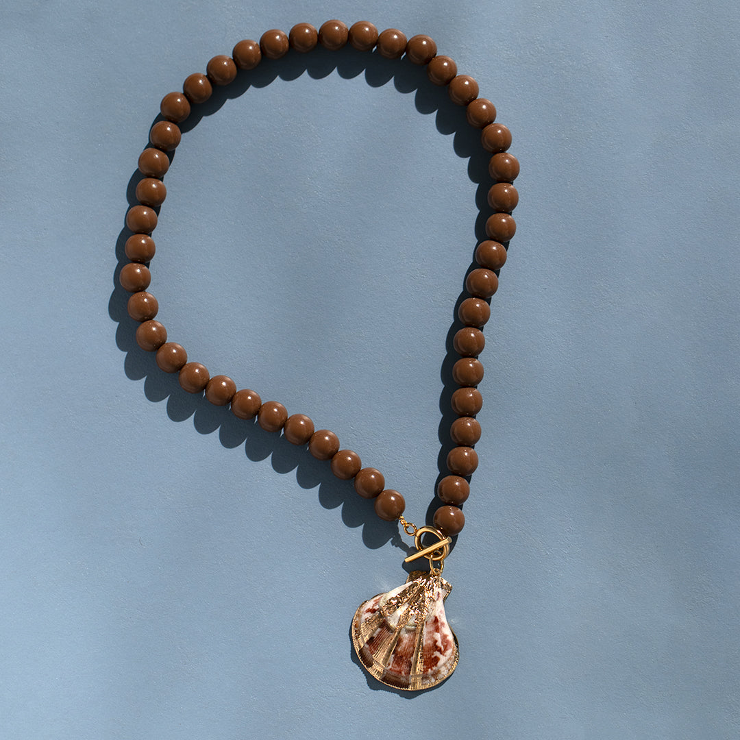 Mocha Shell Pendant Bead Necklace