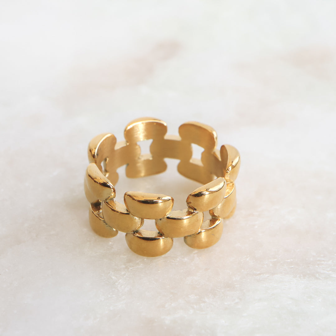 Non Tarnish Woven Chain Wide Ring