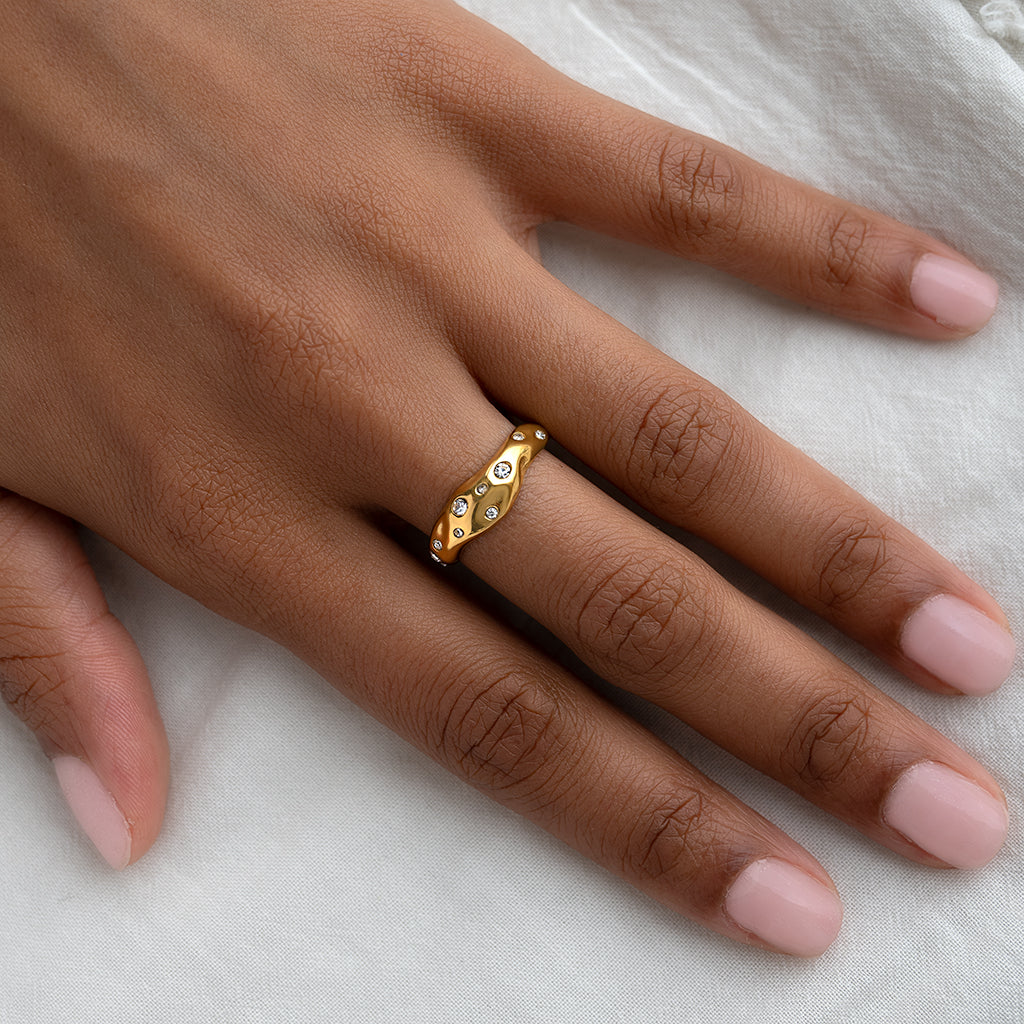 Wavy Molten Ring With Diamante Dots Non Tarnish